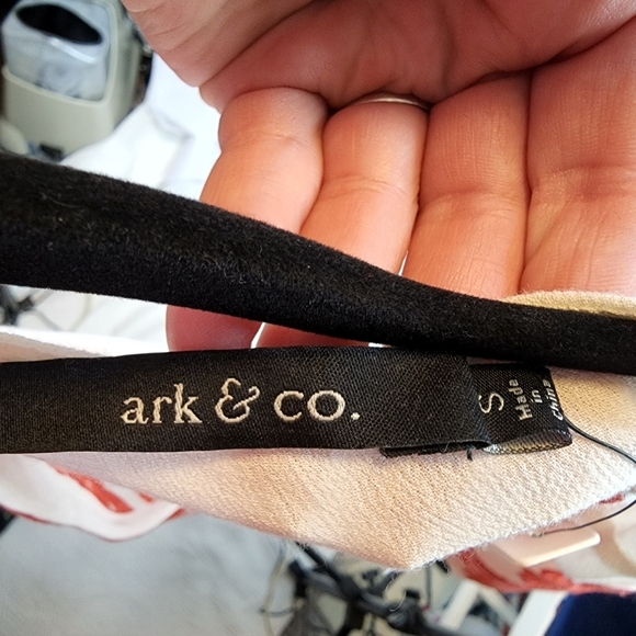 NWT ark & co embroidered flowy dress - Picture 2 of 16